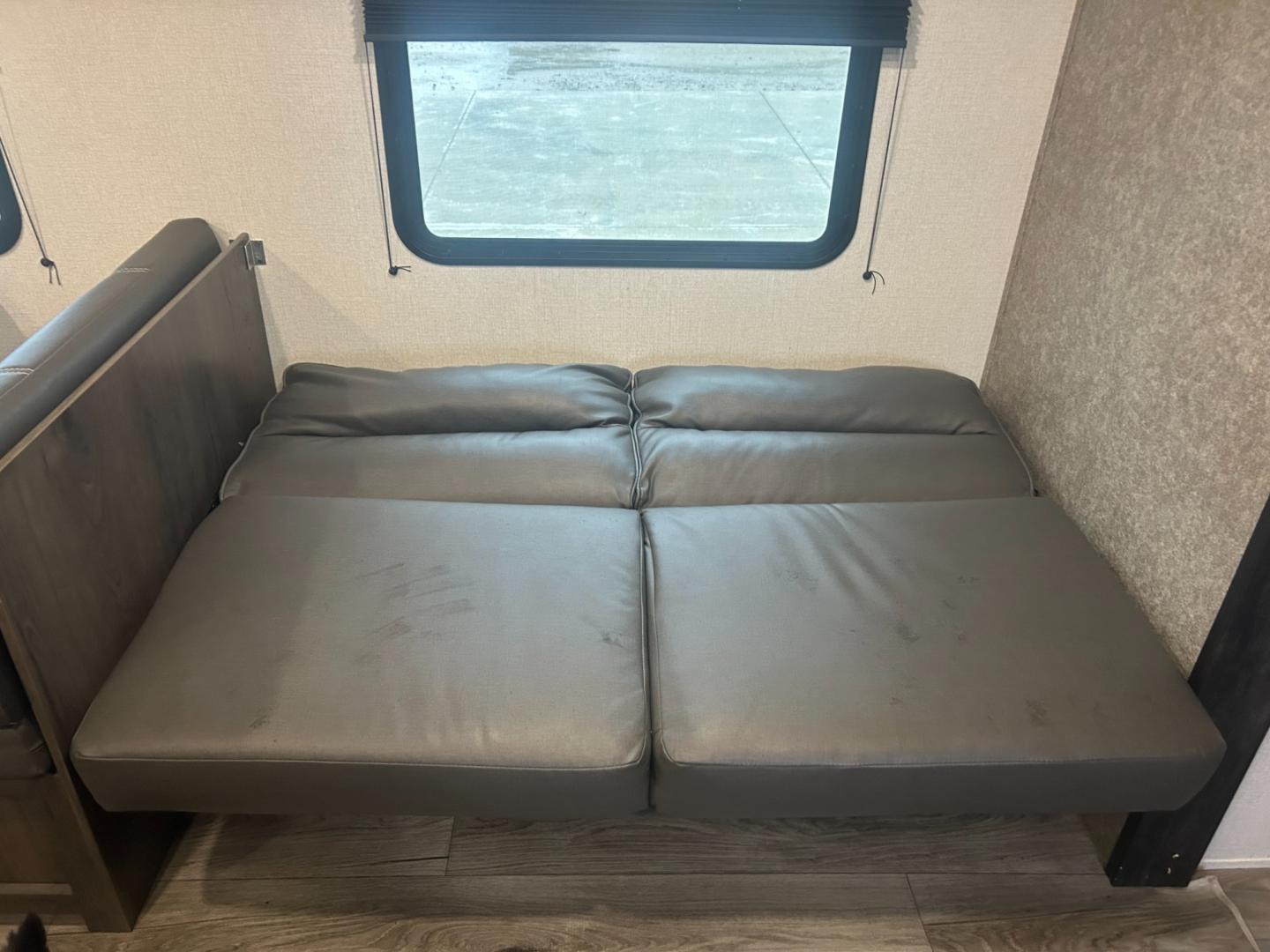 2021 White /TAN Highland Ridge RV, Inc OPEN RANGE 26BHS (58TBH0BP7M1) , located at 17760 Hwy 62, Morris, OK, 74445, 35.609104, -95.877060 - Photo#17